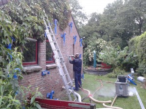 uf schuim verwijderen met droogijs